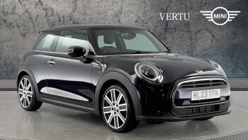 MINI Hatchback 1.5 Cooper Exclusive 3dr Auto Petrol Hatchback